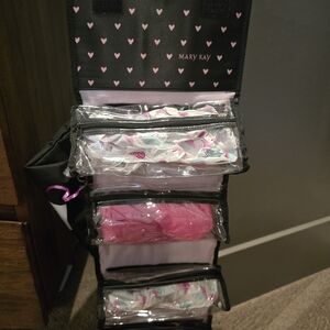 Mary Kay travel roll up bag